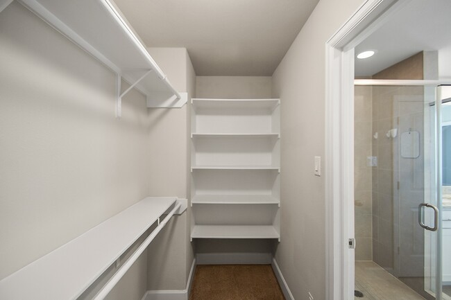Building Photo - 5328 Larkin St