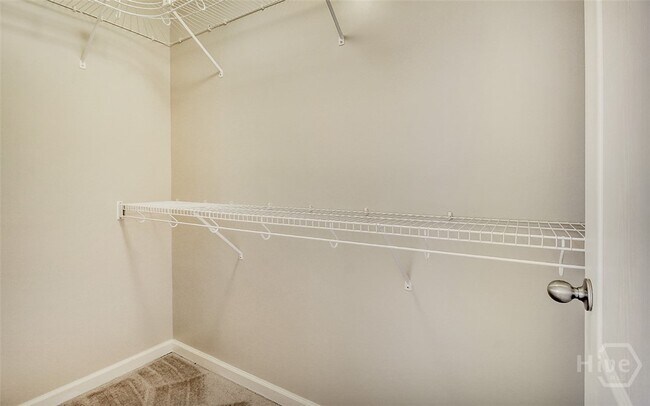 Building Photo - 601 Bristol Way