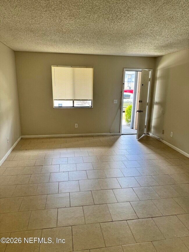 Building Photo - 5147 Westchase Ct