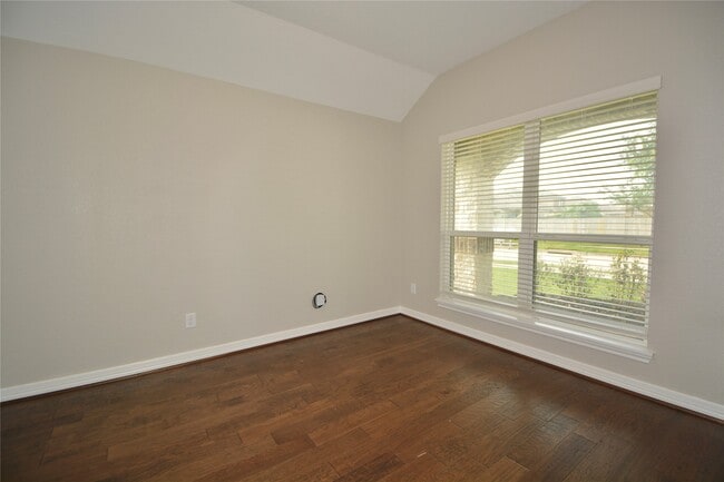 Building Photo - 26322 Stonedale View Dr