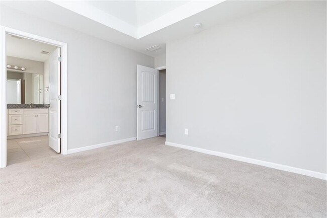 Building Photo - 107 Grandview Dr