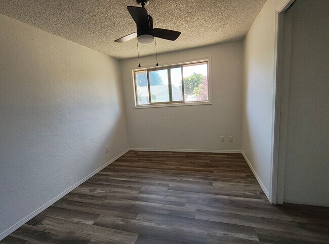 Building Photo - 2792wi