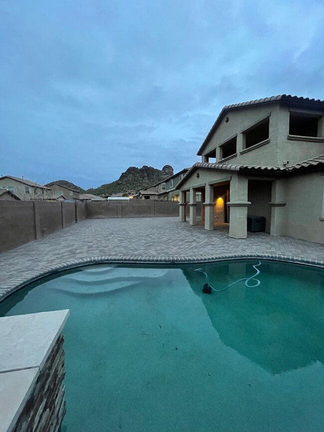 Building Photo - **Stunning 4 Bed, 3 Bath Home with Pool & ...