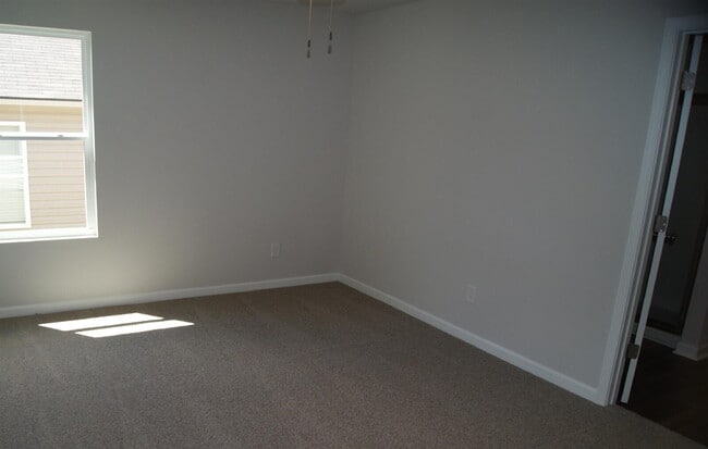 Building Photo - 514 Antler Wy
