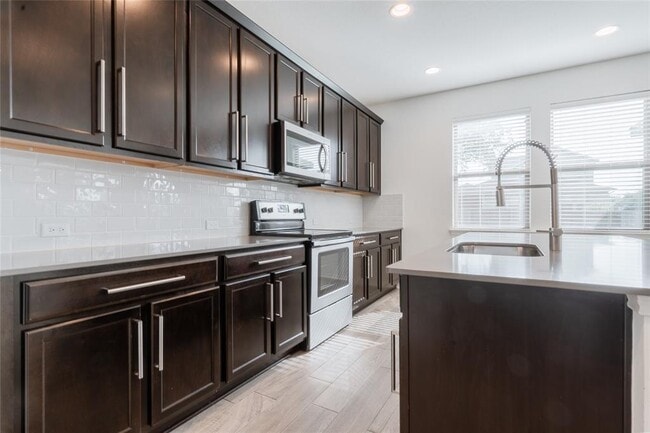 Building Photo - 1333 Terrace View Dr