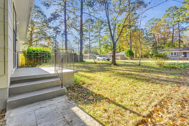 Building Photo - 3504 Powell St