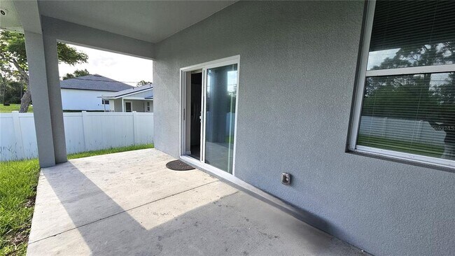 Building Photo - 10446 Kidron Ave