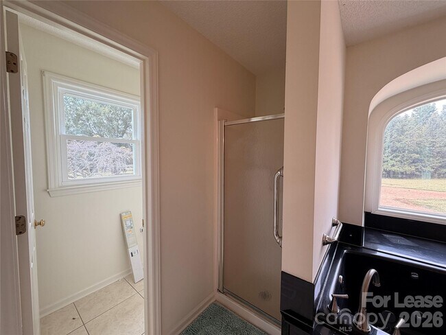 Building Photo - 118 Sunfish Dr