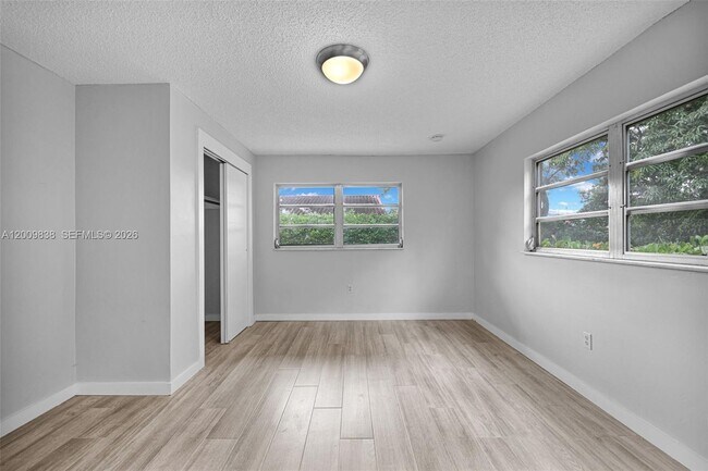 Building Photo - 2225 SW 62nd Ct