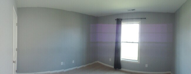 Building Photo - Close to Everything!