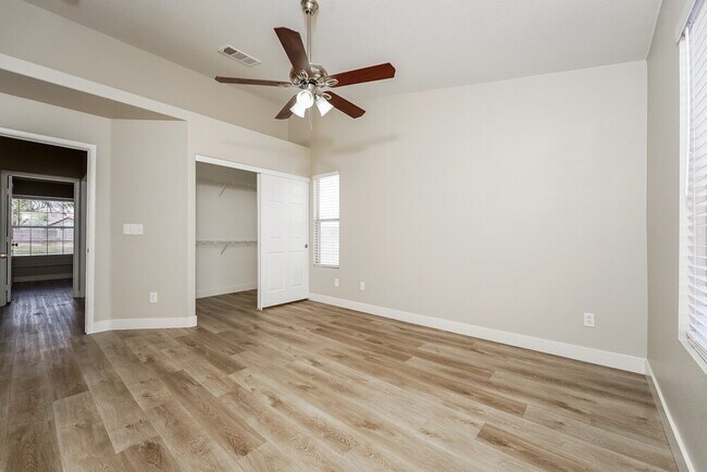 Building Photo - 4234 Inglewood Point St