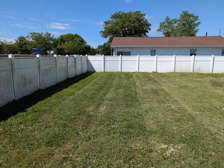 Building Photo - 1408 Holland St