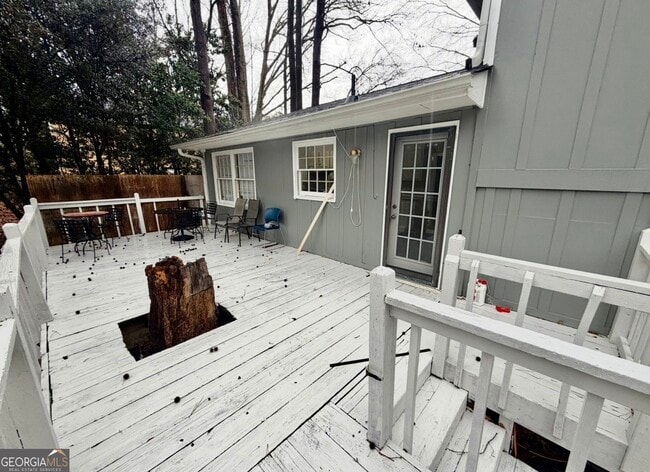 Building Photo - 975 Daisy Ct NW