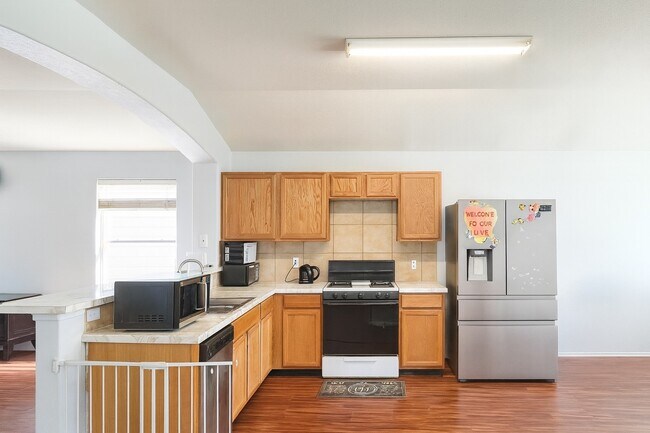 Building Photo - 18311 Olive Leaf Dr