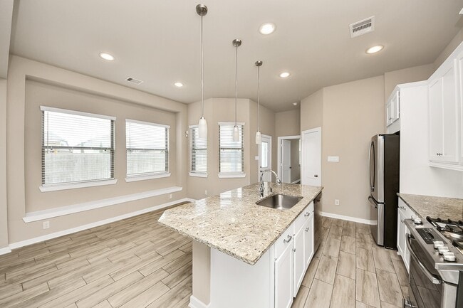 Building Photo - 6030 Rivercane Way