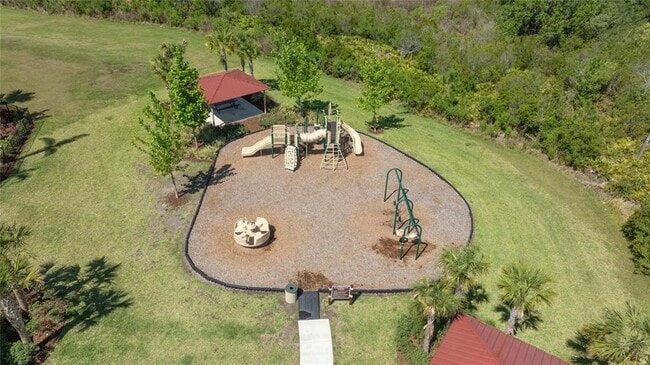 Building Photo - 33105 Major Oak Dr