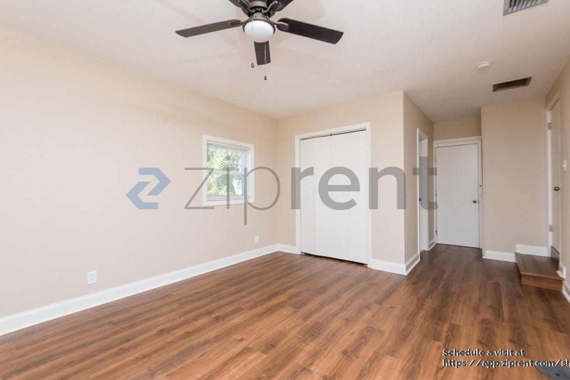 Building Photo - 3601 30th Ave S