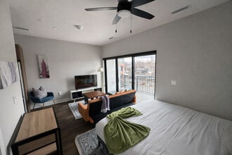 Building Photo - 4618 Douglas St