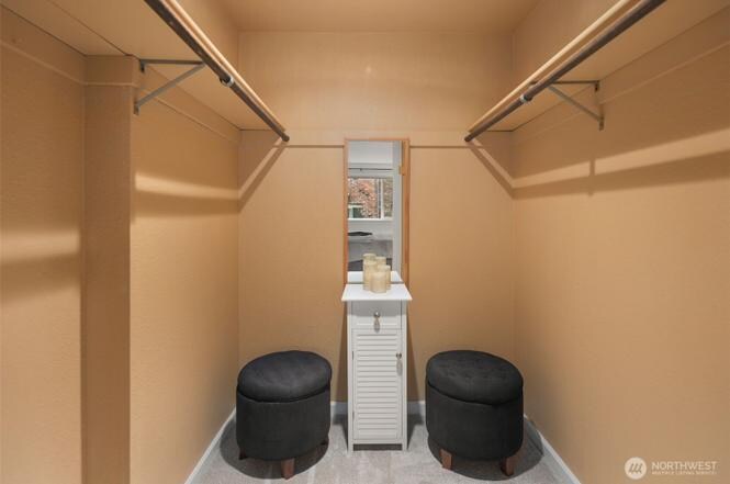 Building Photo - 617 W Mercer Pl