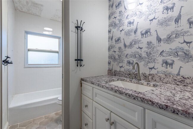 Building Photo - 518 Crestover Dr