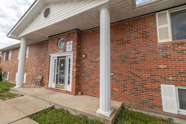 Building Photo - 280 Apple Tree Ct