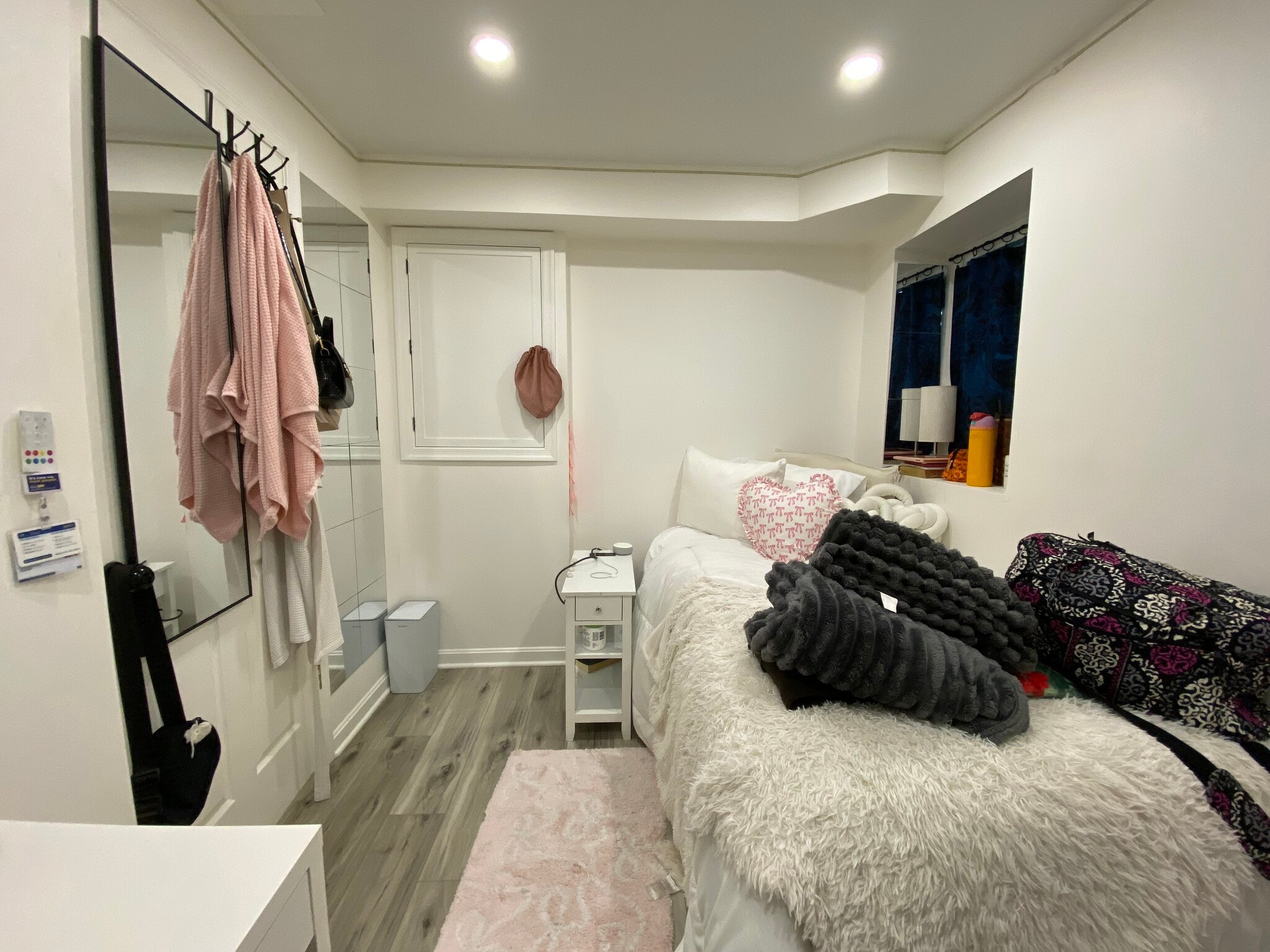 Building Photo - 1327 Belmont St NW