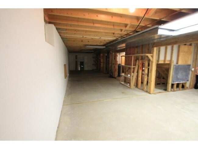 Building Photo - 19015 31st Pl N