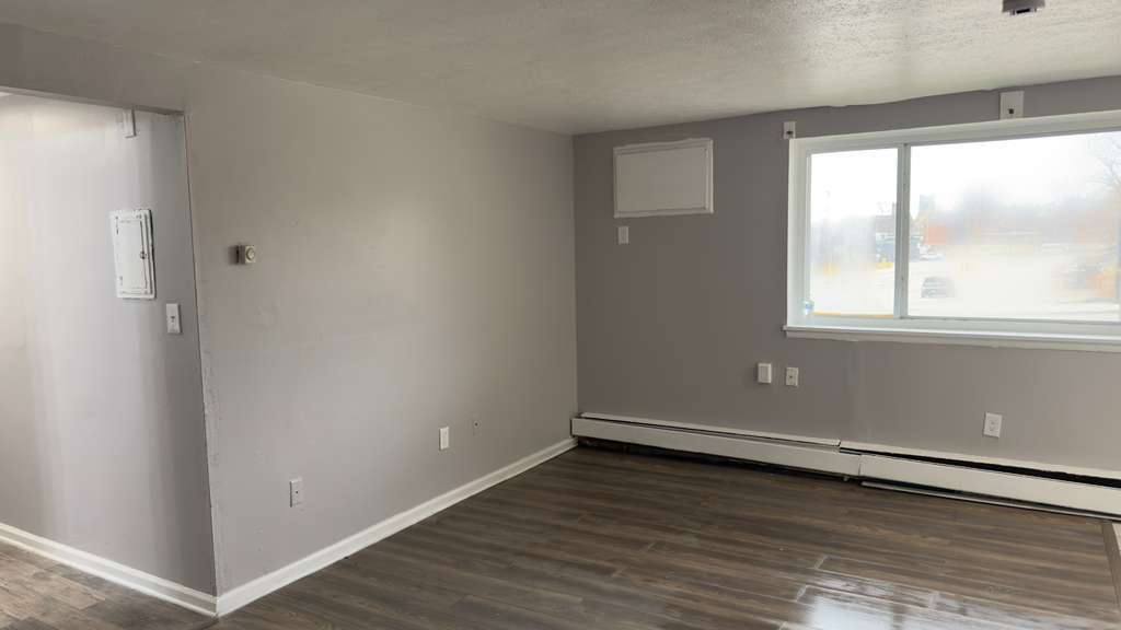 Building Photo - 13540 Superior Rd