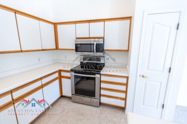 Building Photo - 24625 S Rosewood Dr