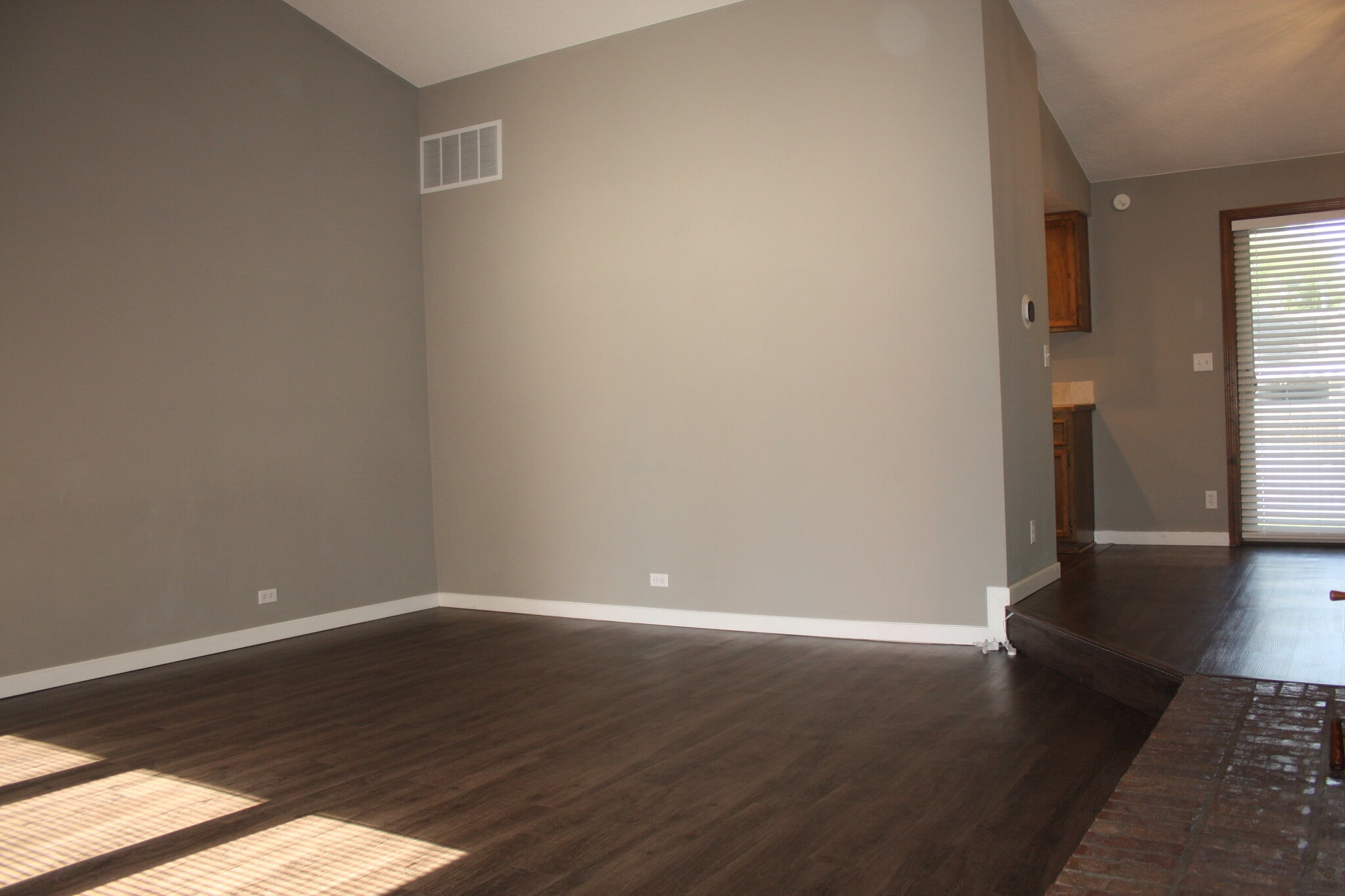 living room - 3993 S Law Ave