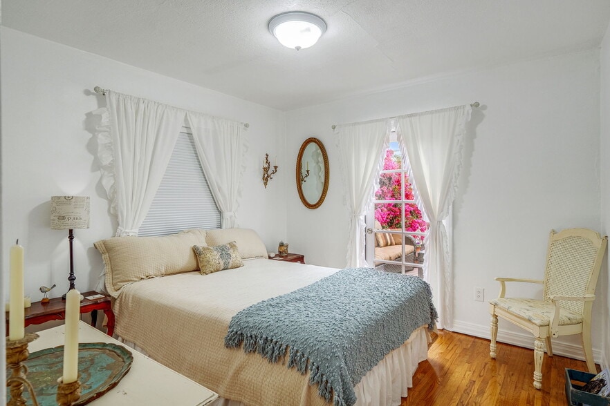 Building Photo - 4260 McConnell Blvd