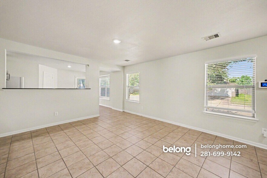 Building Photo - 20739 Dickinson Manor Ln
