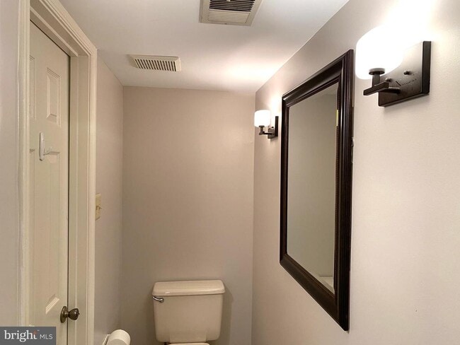 Building Photo - 7684 Green Garland Dr