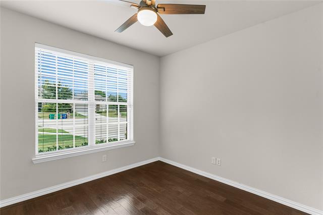 Building Photo - 701 Spring Falls Dr