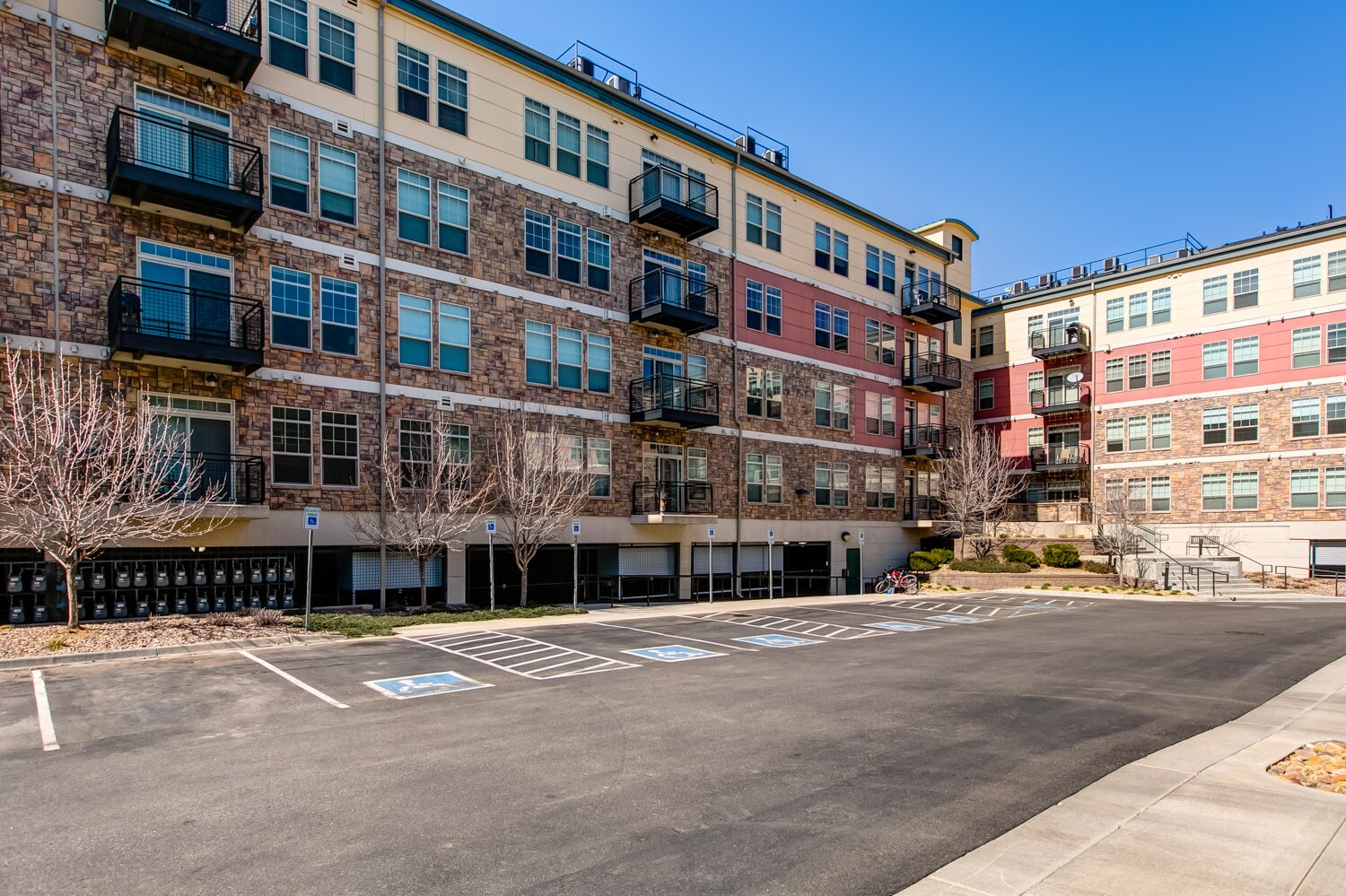 Building Photo - 13456 Via Varra