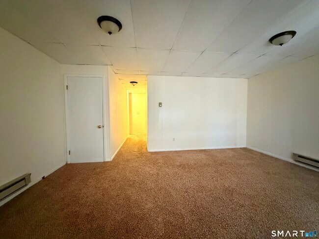 Building Photo - 163 Monticello Dr