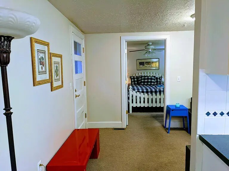 Building Photo - 943 E South Temple