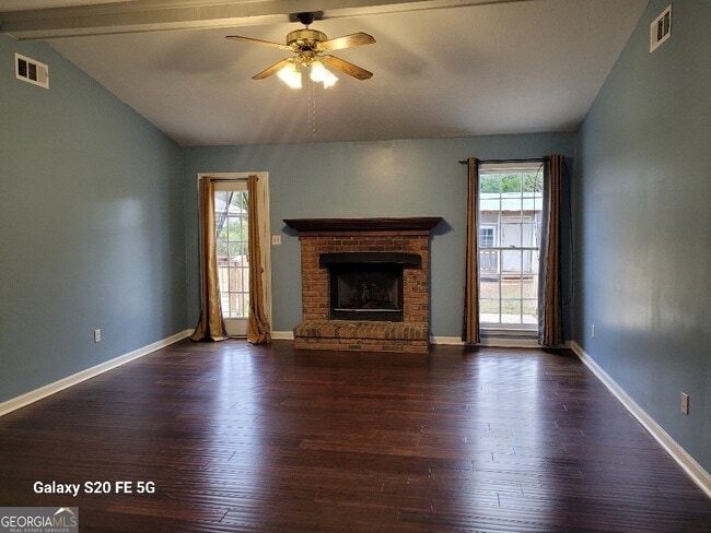 Building Photo - 108 Huntington Dr