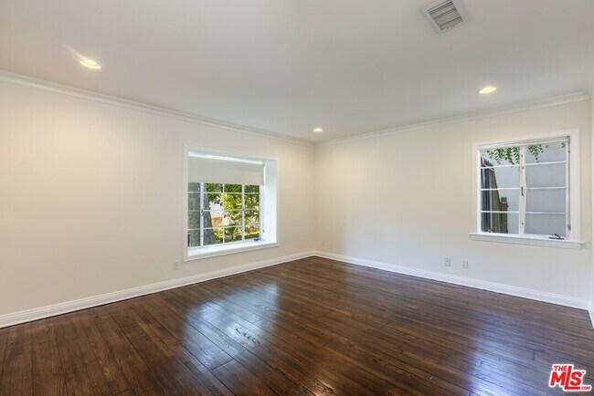 Building Photo - 11339 Thurston Pl