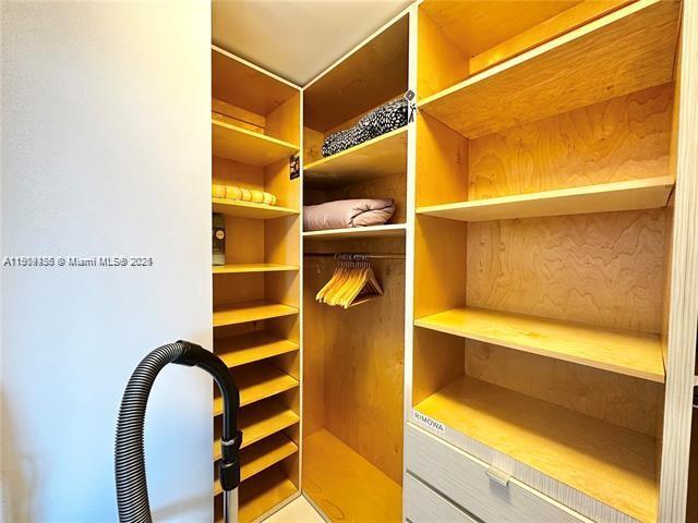 Building Photo - 2501 S Ocean Dr