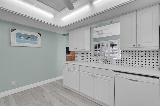 Building Photo - 2705 Roosevelt St