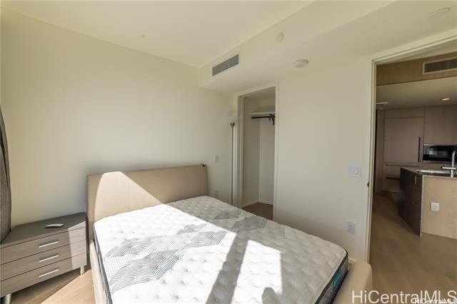 Building Photo - 1000 Auahi St