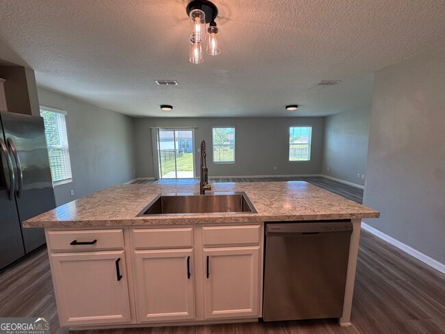 Building Photo - 217 Brooklet Cir