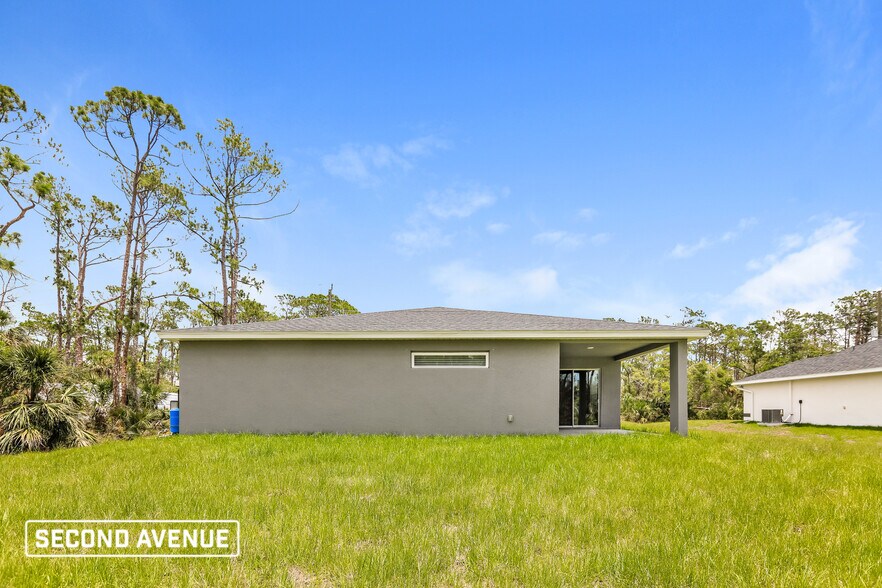 Building Photo - 1193 Lotus St