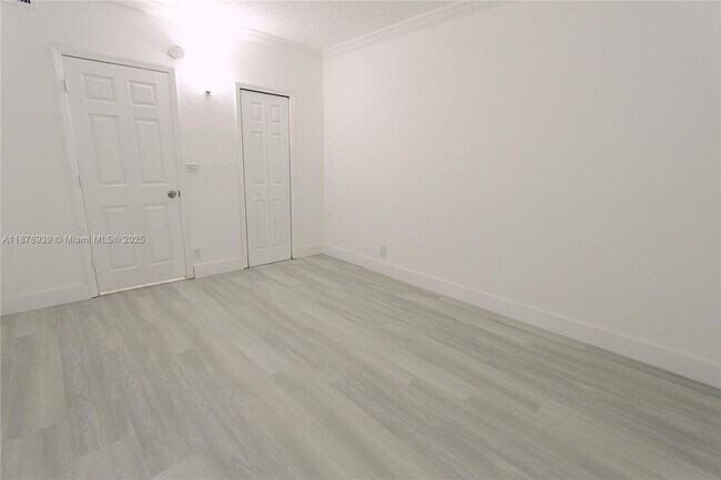 Building Photo - 4550 NW 9th St