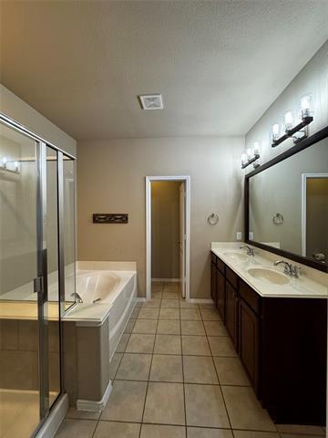 Building Photo - 4548 Fern Valley Dr