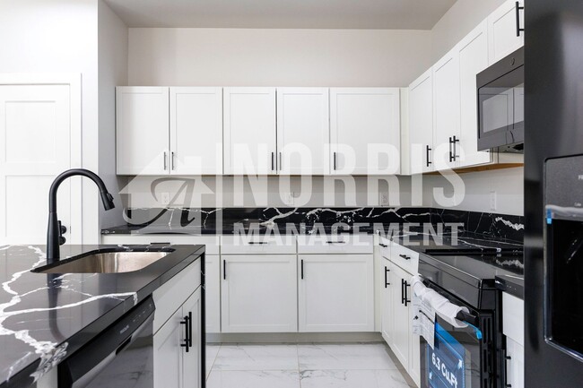 Building Photo - Beautiful Brand New Home with Block Wall