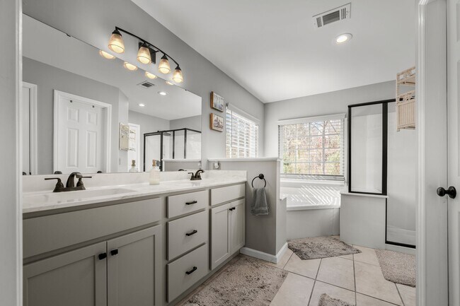 Building Photo - 308 Stone Heath Ct