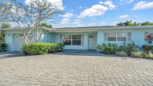Building Photo - 3bed/2bath Home Off Treasure Island Causew...