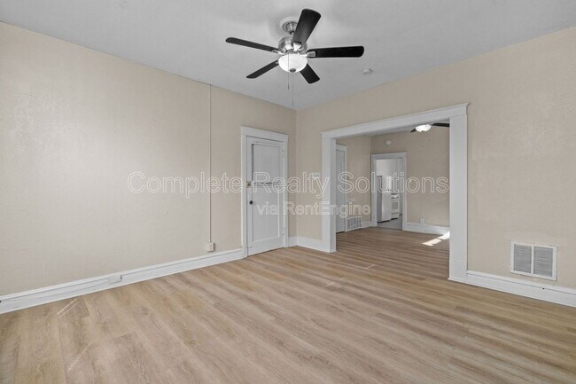 Building Photo - 4102 California Ave